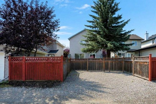 102 Bridlewood Manor Sw, Calgary, AB 