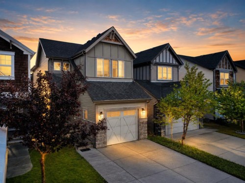 146 Skyview Point Crescent Ne, Calgary, AB - Outdoor