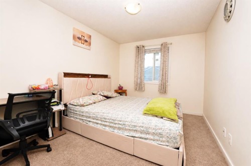 146 Skyview Point Crescent Ne, Calgary, AB - Indoor Photo Showing Bedroom