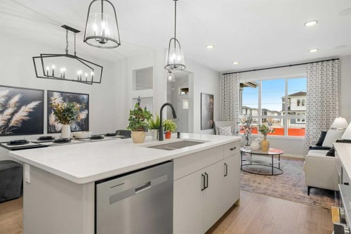 541 Bridgeport Street, Chestermere, AB - Indoor Photo Showing Kitchen