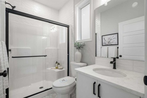 541 Bridgeport Street, Chestermere, AB - Indoor Photo Showing Bathroom