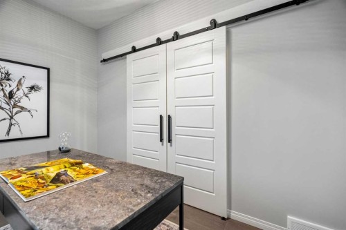 541 Bridgeport Street, Chestermere, AB - Indoor Photo Showing Other Room