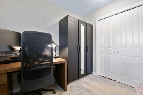135 Manora Hill Ne, Calgary, AB - Indoor Photo Showing Office
