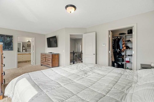 19 Citadel Ridge Close Nw, Calgary, AB - Indoor Photo Showing Bedroom