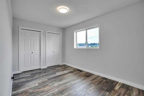 7152 Sierra Morena Boulevard Sw, Calgary, AB - Indoor Photo Showing Other Room