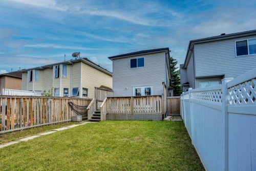 7152 Sierra Morena Boulevard Sw, Calgary, AB - Outdoor