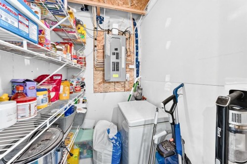 58 Precedence Link, Cochrane, AB - Indoor