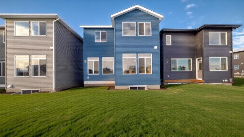 374 Corner Glen Way Ne, Calgary, AB - Outdoor