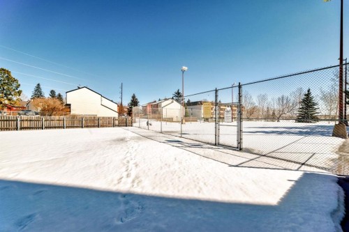 112-4944 Dalton Drive Nw, Calgary, AB - Outdoor
