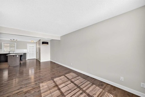 152 Pantego Lane Nw, Calgary, AB - Indoor Photo Showing Other Room