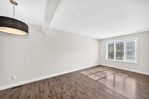 152 Pantego Lane Nw, Calgary, AB - Indoor Photo Showing Other Room