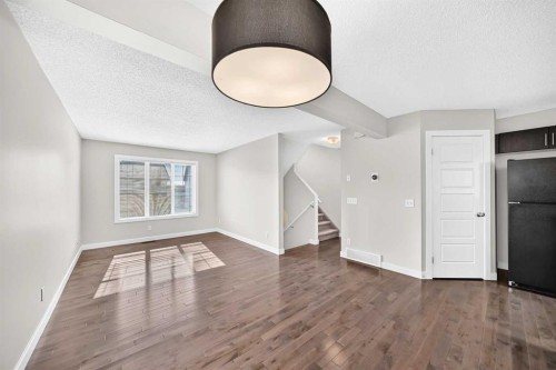 152 Pantego Lane Nw, Calgary, AB - Indoor Photo Showing Other Room