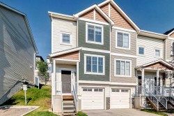 152 Pantego Lane NW Calgary, AB T3K 0T1