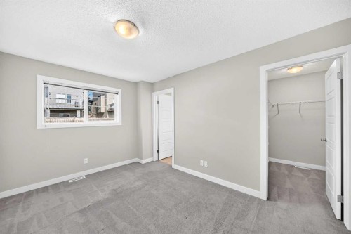 152 Pantego Lane Nw, Calgary, AB - Indoor Photo Showing Other Room