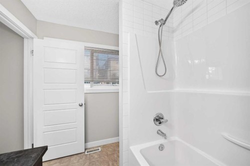 152 Pantego Lane Nw, Calgary, AB - Indoor Photo Showing Bathroom
