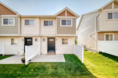 152 Pantego Lane Nw, Calgary, AB - Outdoor