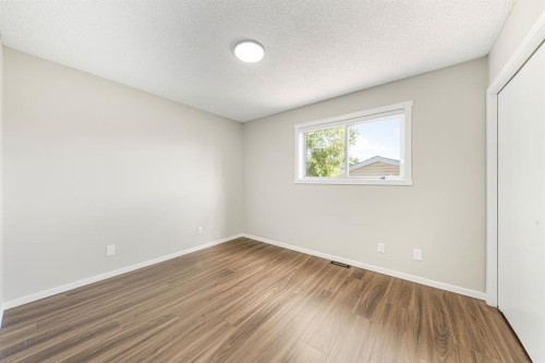 190 Coverdale Road Ne, Calgary, AB - Indoor Photo Showing Other Room