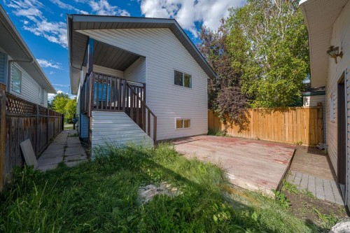 190 Coverdale Road Ne, Calgary, AB - Outdoor With Exterior
