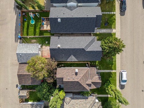190 Coverdale Road Ne, Calgary, AB - Outdoor