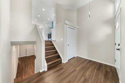 190 Coverdale Road Ne, Calgary, AB - Indoor Photo Showing Other Room