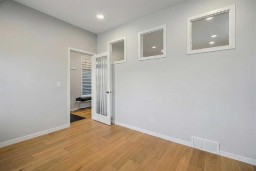 545 Bridgeport Street, Chestermere, AB - Indoor Photo Showing Other Room