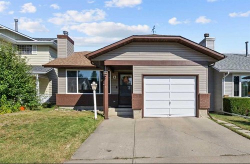 12 Cedargrove Road Sw, Calgary, AB - Outdoor With Facade