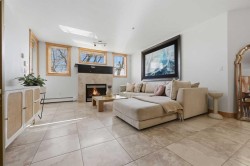 103-2411 Erlton Road SWCalgary, AB T2S 3B9