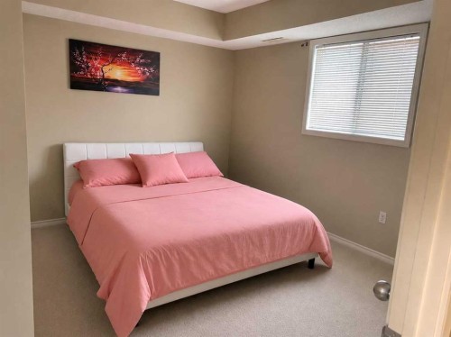270 Saddlebrook Point Ne, Calgary, AB - Indoor Photo Showing Bedroom
