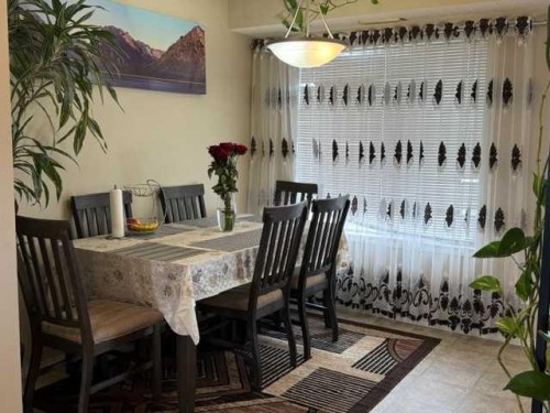 270 Saddlebrook Point Ne, Calgary, AB - Indoor Photo Showing Dining Room