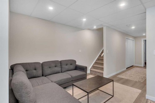 124-31 Red Embers Parade Ne, Calgary, AB - Indoor