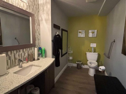123 Anywhere Avenue Nw, Calgary, AB 