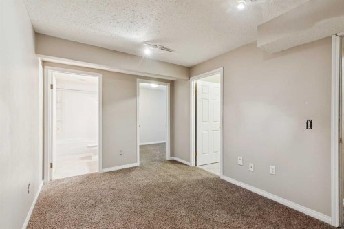 33 Chaparral Ridge Terrace Se, Calgary, AB - Indoor Photo Showing Other Room