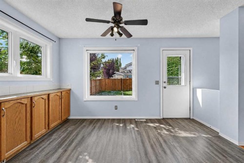 446 Harvest Hills Drive Ne, Calgary, AB - Indoor Photo Showing Other Room