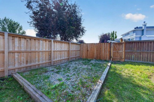 446 Harvest Hills Drive Ne, Calgary, AB - Outdoor