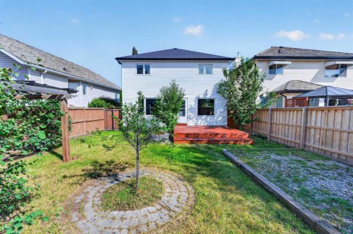 446 Harvest Hills Drive Ne, Calgary, AB - Outdoor