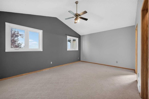 446 Harvest Hills Drive Ne, Calgary, AB - Indoor Photo Showing Other Room