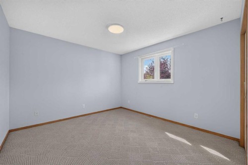 446 Harvest Hills Drive Ne, Calgary, AB - Indoor Photo Showing Other Room