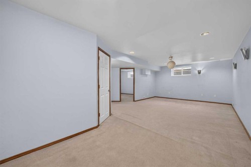 446 Harvest Hills Drive Ne, Calgary, AB - Indoor Photo Showing Other Room