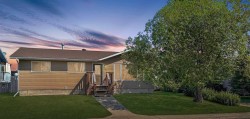 204 10 Avenue NE Sundre, AB T0M 1X0