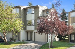 140 Glamis Terrace SW Calgary, AB T3E 6V3