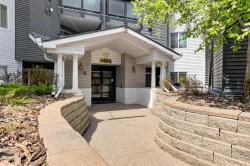 418-10 Sierra Morena Mews SW Calgary, AB T3H 3K5