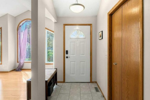 44 Hawkstone Drive Nw, Calgary, AB 