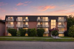 404-17 13 Street SW Calgary, AB T2N 1Z1