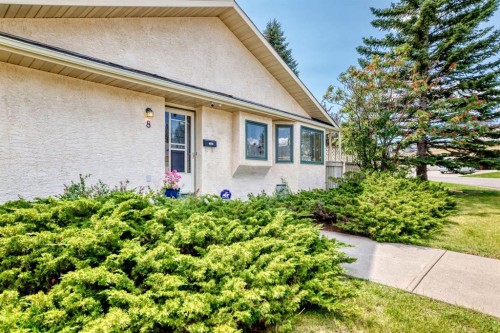 8 Sunlake Close Se, Calgary, AB - Outdoor