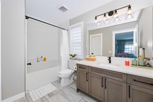 104 Sandpiper Landing, Chestermere, AB 