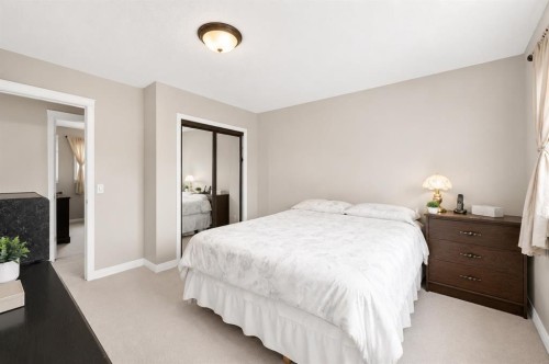 6024 Madigan Drive Ne, Calgary, AB - Indoor Photo Showing Bedroom