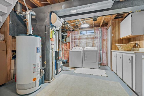 71 Templewood Road Ne, Calgary, AB - Indoor Photo Showing Laundry Room