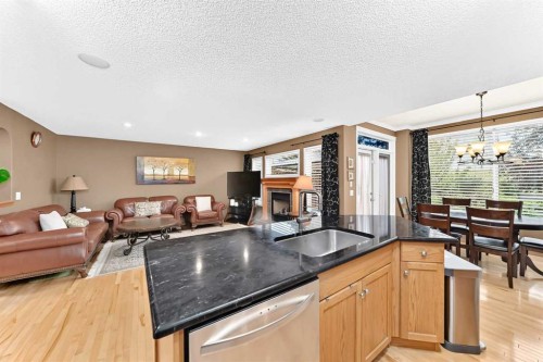 144 Cougarstone Common Sw, Calgary, AB - Indoor