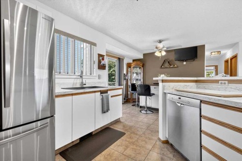 74 San Diego Manor Ne, Calgary, AB 