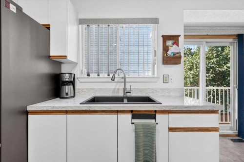 74 San Diego Manor Ne, Calgary, AB 